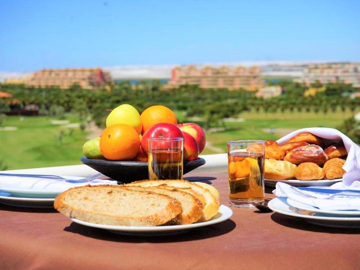 Attractive Holiday Home In Roquetas De Mar Surrounded By Beaches Zewnętrze zdjęcie